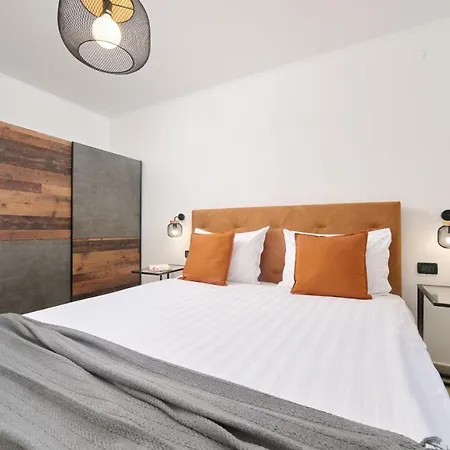 Dolcea Apartment *